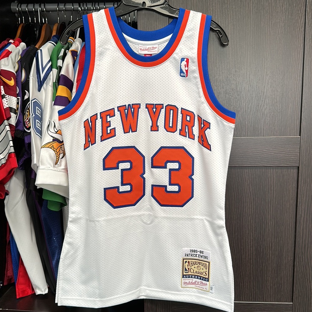 Mitchell & Ness Patrick Ewing White New York Knicks NBA Authentic Jersey Small